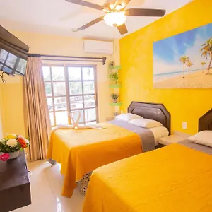 hotel-melina.quintano-roohotels.com/